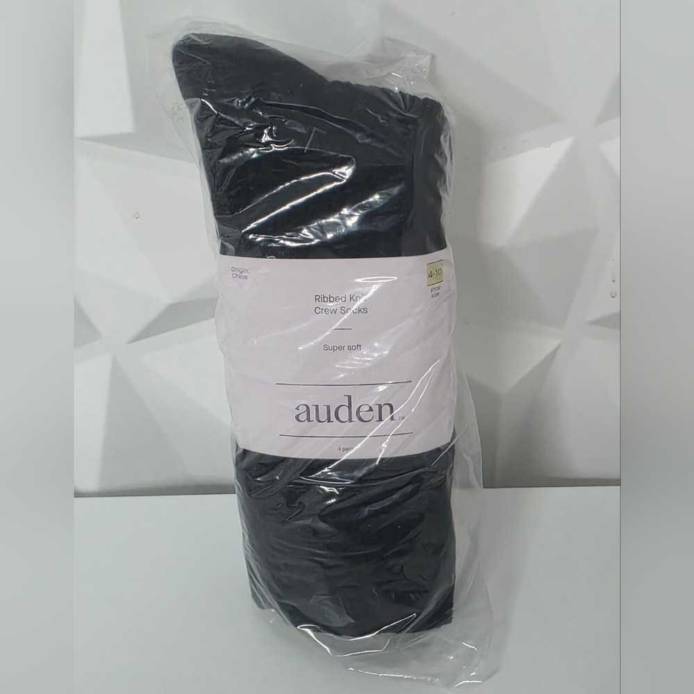 NEW In Package!! Auden Ribbed Knit Crew Socks Size 4-10